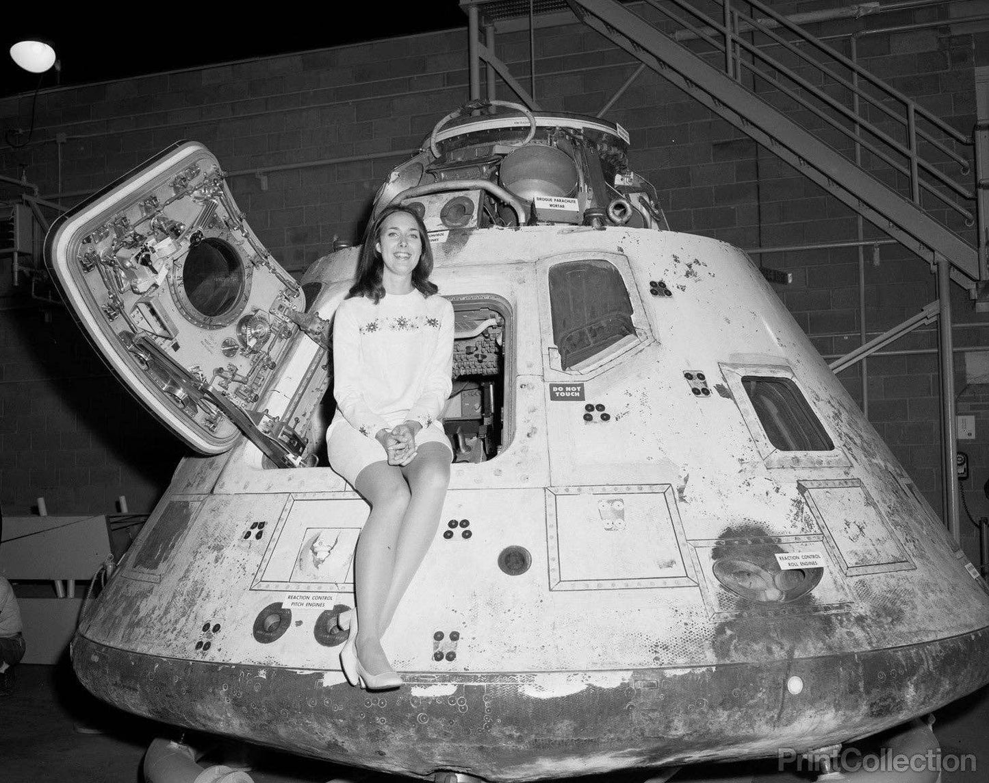 Miss NASA Apollo 8: 16" x 20"