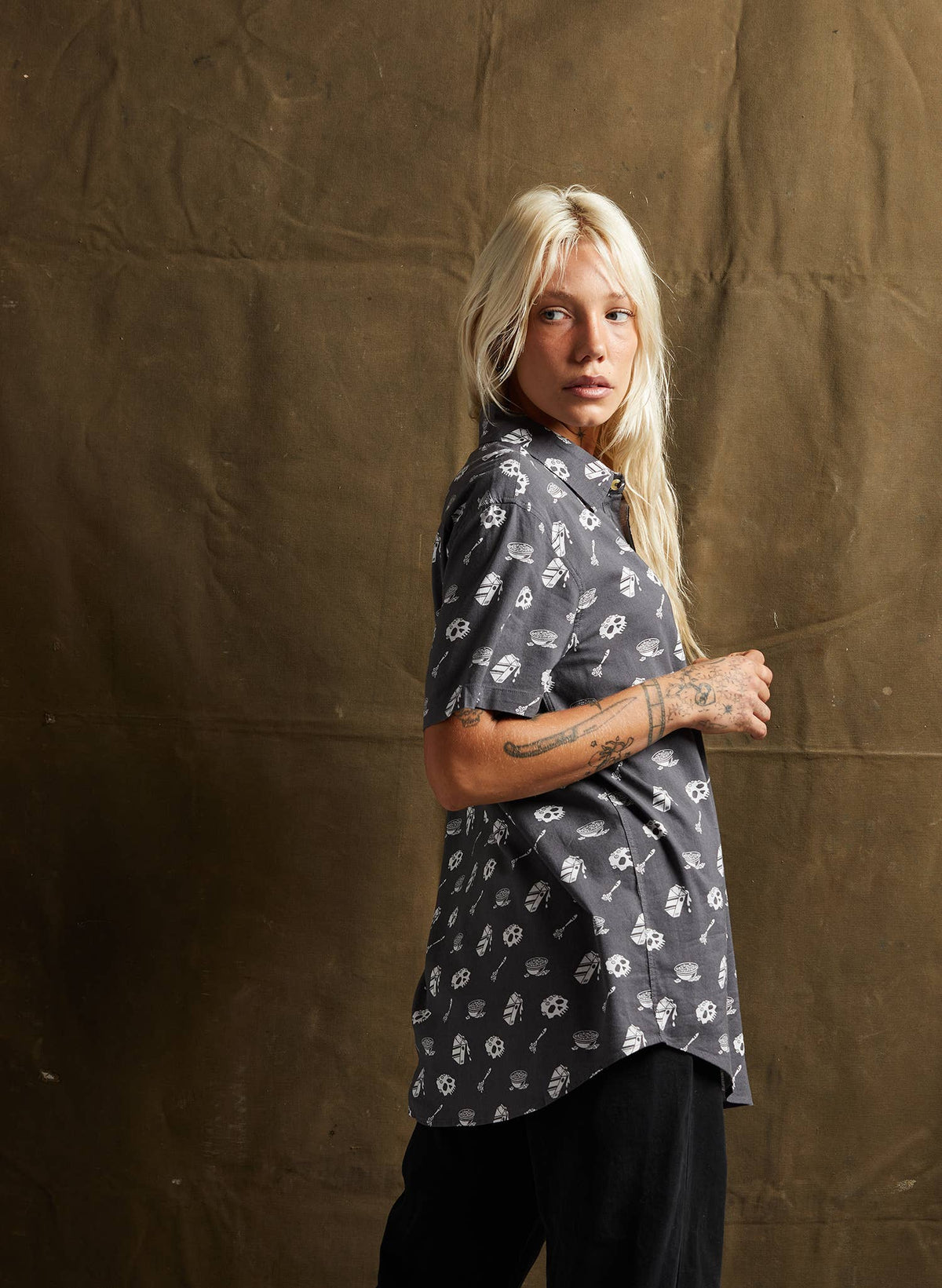 Cereal Killer Casual Button Down Shirt Men & Women: Men's M