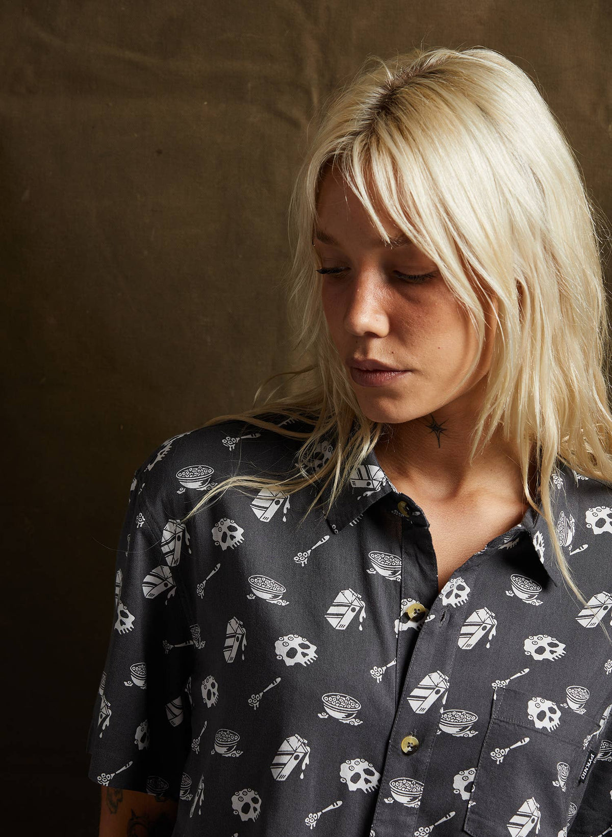 Cereal Killer Casual Button Down Shirt Men & Women: Men's M