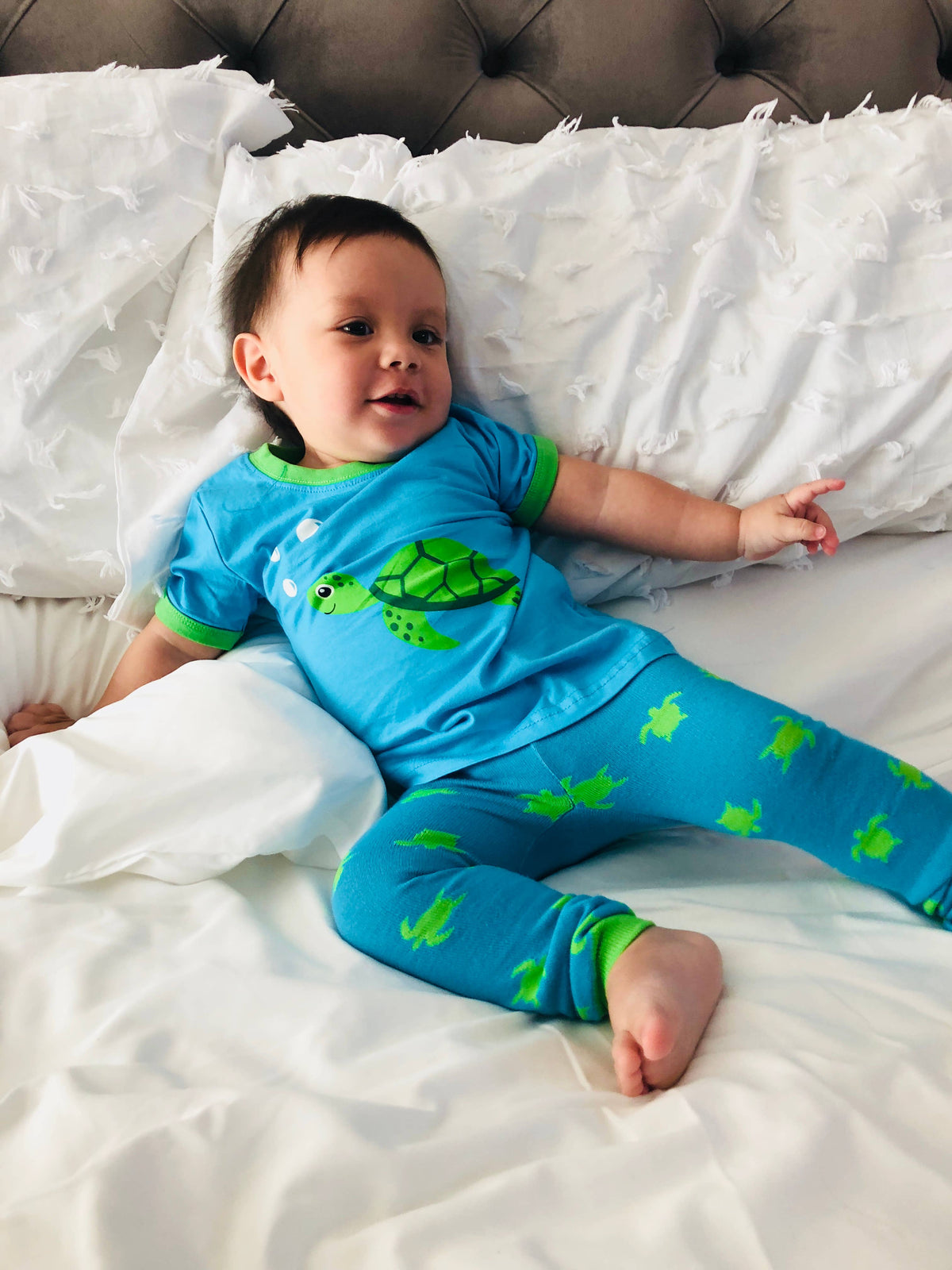 Sea Turtle Toddler and Kids Shirt: 3T