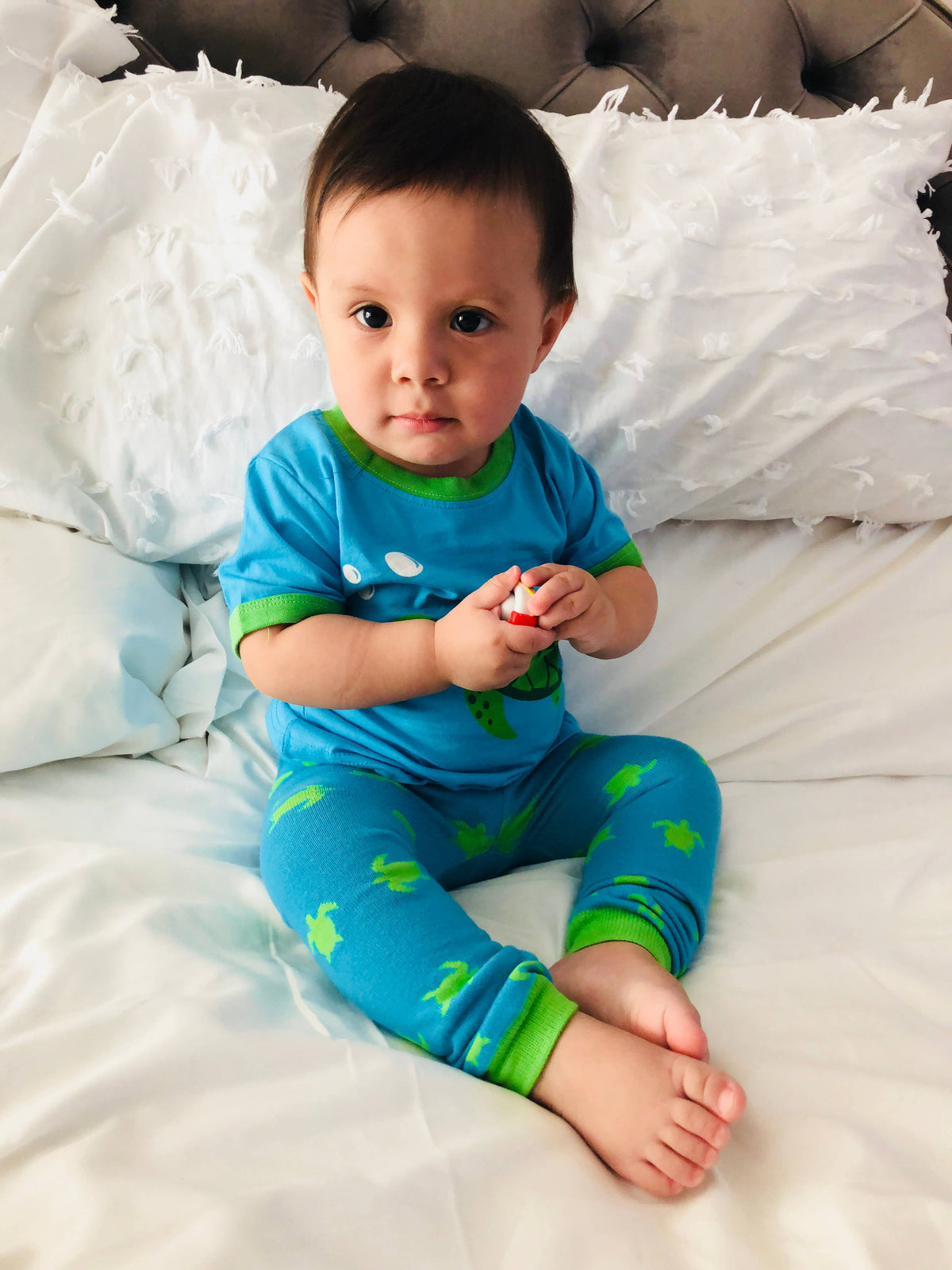 Sea Turtle Toddler and Kids Shirt: 3T