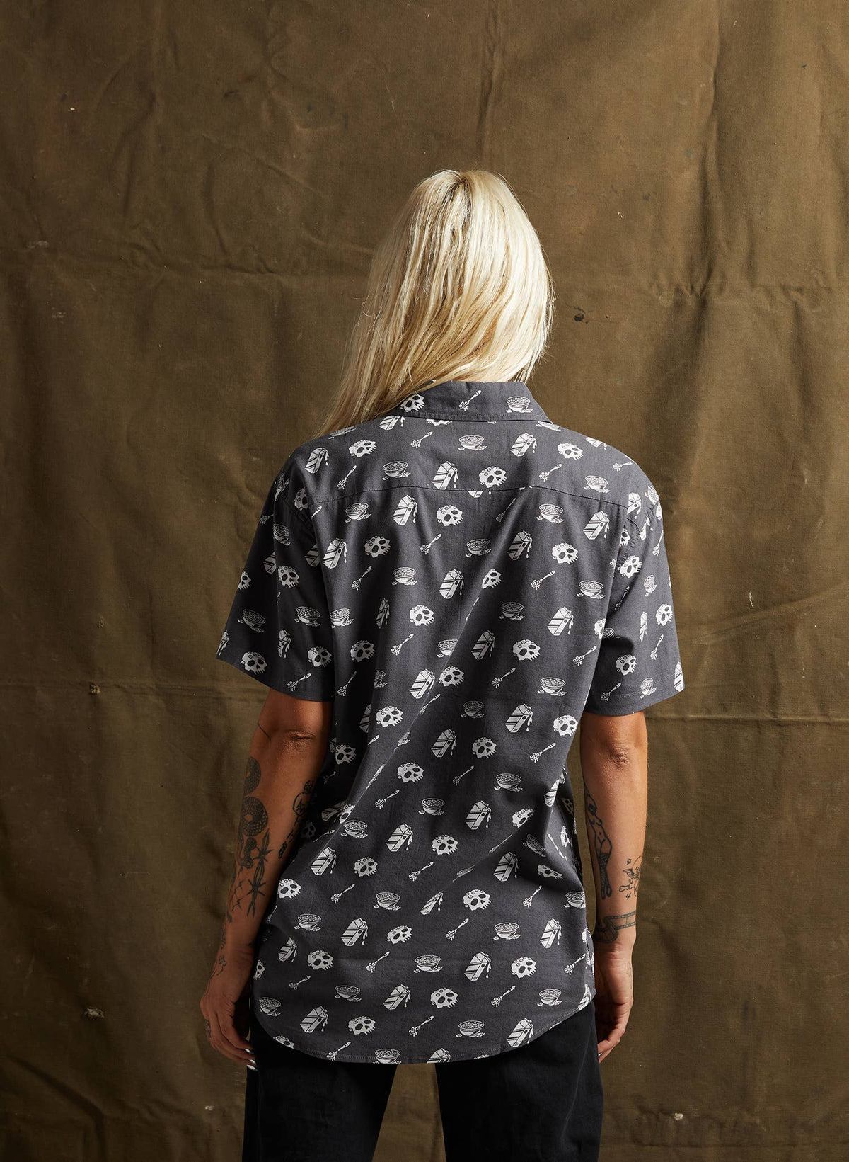 Cereal Killer Casual Button Down Shirt Men & Women: Men's M