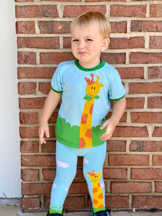 Giraffe Toddler and Kids Shirt: 3T