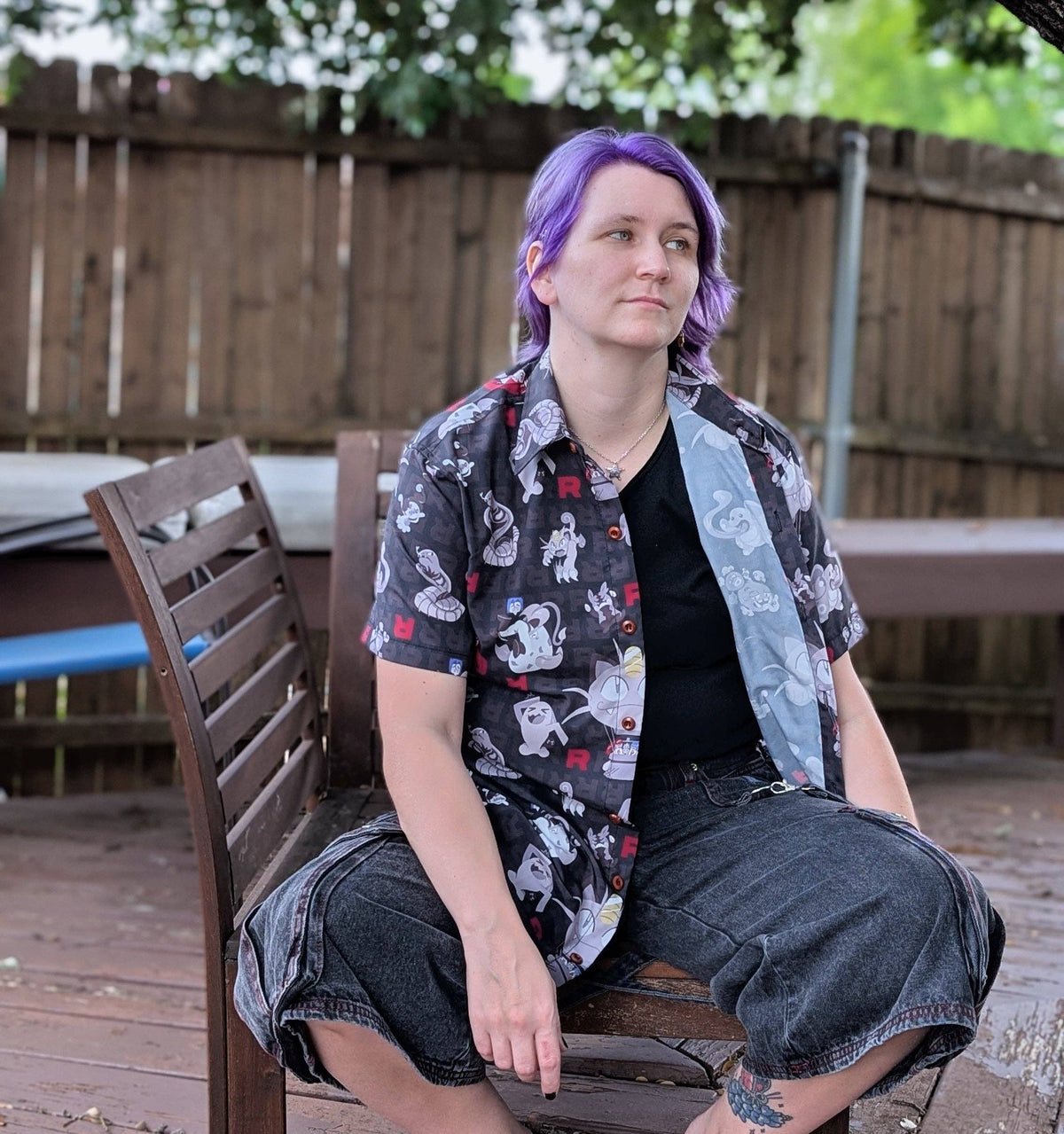 Team Rocket Button-Up Shirt: M