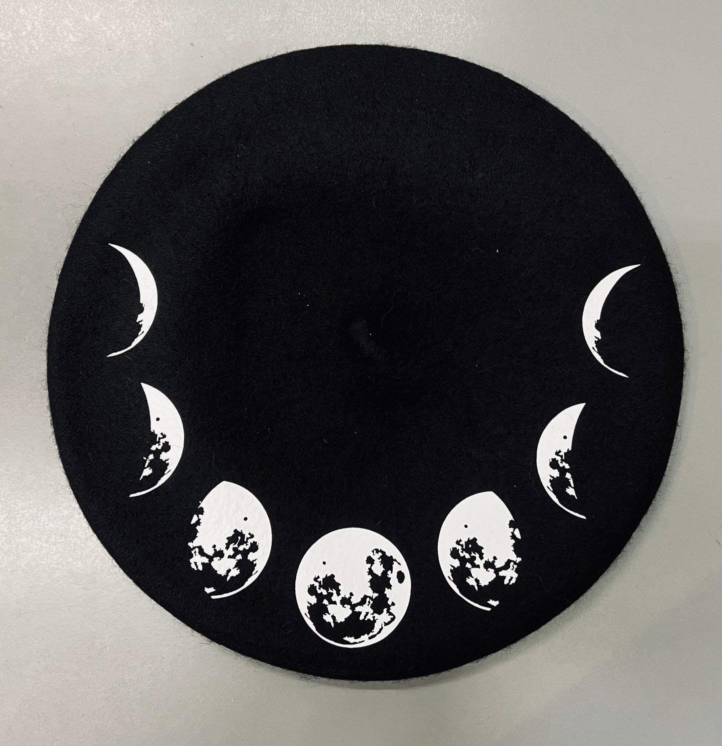 Vegan Beret - Large Moon Phase