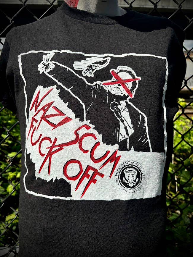 Elon Musk, Fuck off Nazi Scum tee.: L