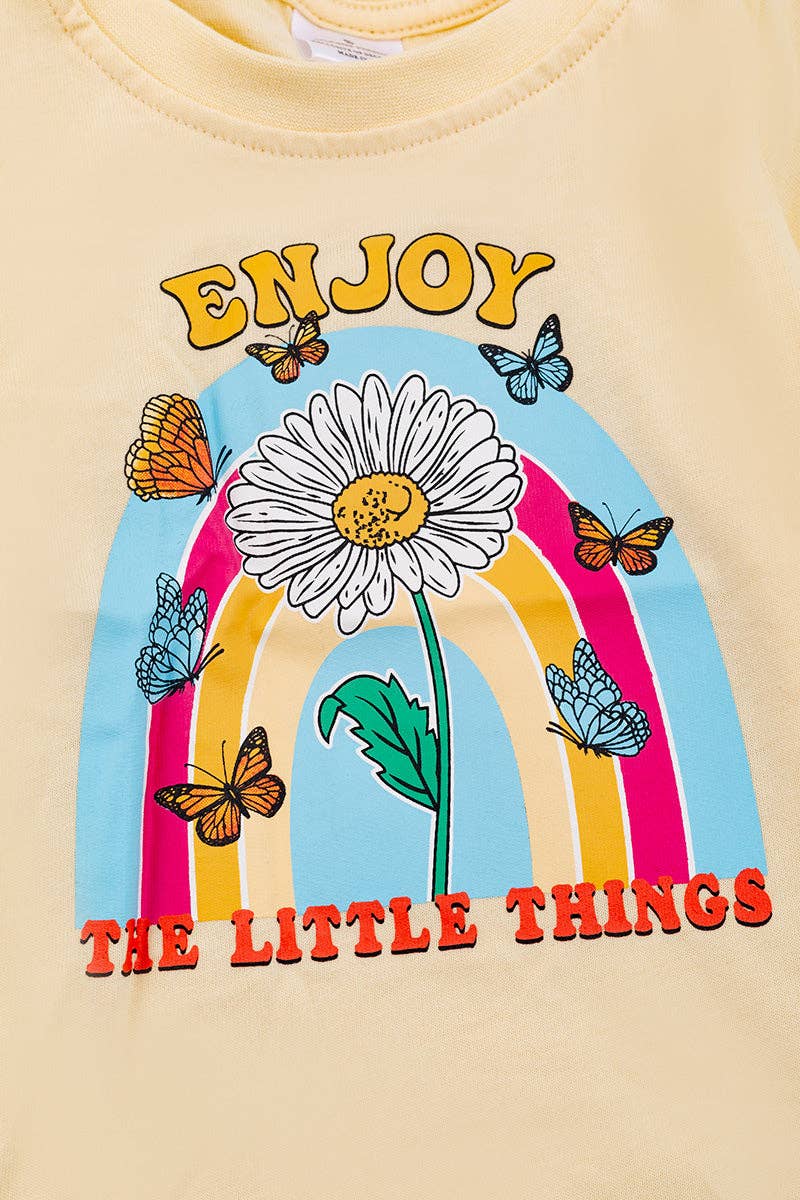"Enjoy the little things" candle light color printed tee shirt with folded sleeves. TPG25154003 Jeann: XS