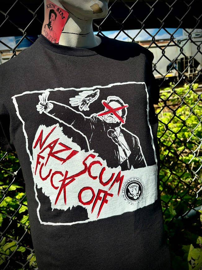 Elon Musk, Fuck off Nazi Scum tee.: L